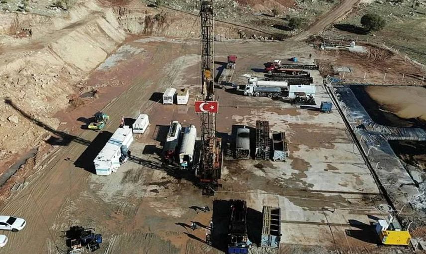 Gabar’da petrol mesaisi gece gündüz sürüyor: Hedef günlük 100 bin varil üretmek