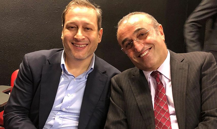 Galatasaray Başkanı Burak Elmas'tan Fenerbahçe Başkanı Ali Koç'a İlk Taş