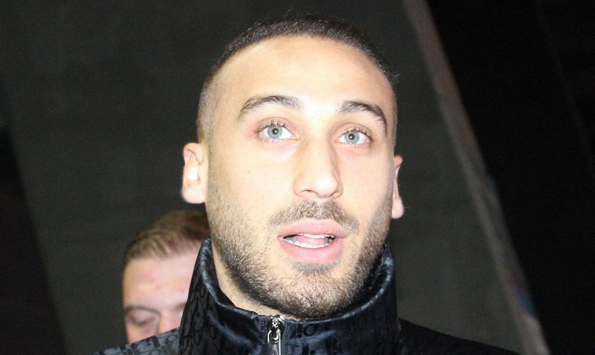 Galatasaray - Beşiktaş derbisini izlemeye gelen Cenk Tosun'dan transfer ve sakatlık açıklaması!