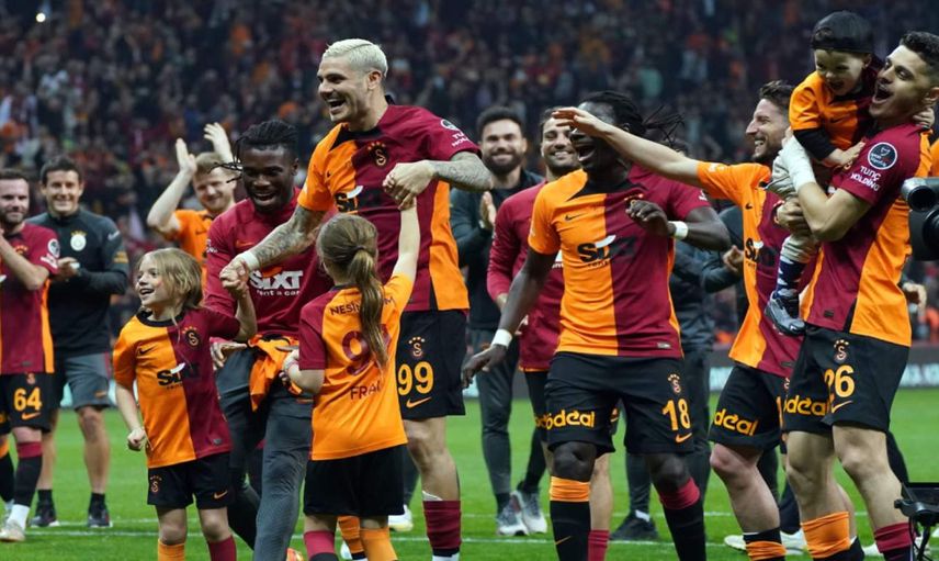 Galatasaray Sivasspor virajını kayıpsız geçti: Cimbom şampiyonluğa 1 maç uzaklıkta