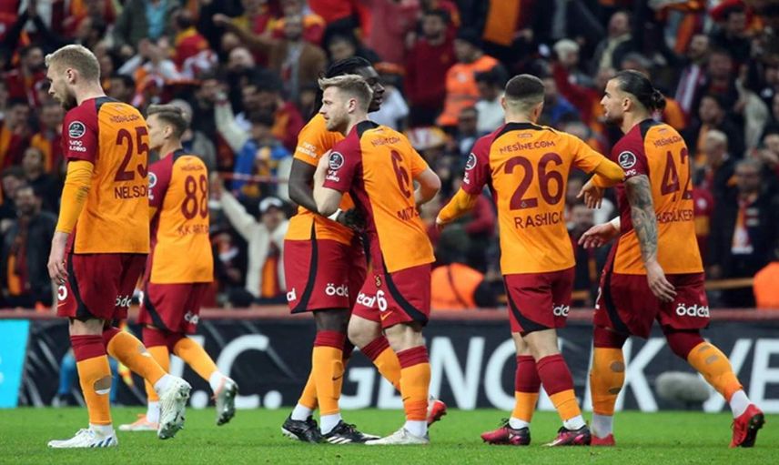 Galatasaray sürpriz isimle kilidi açtı: Lider Adana Demirspor’u mağlup etti