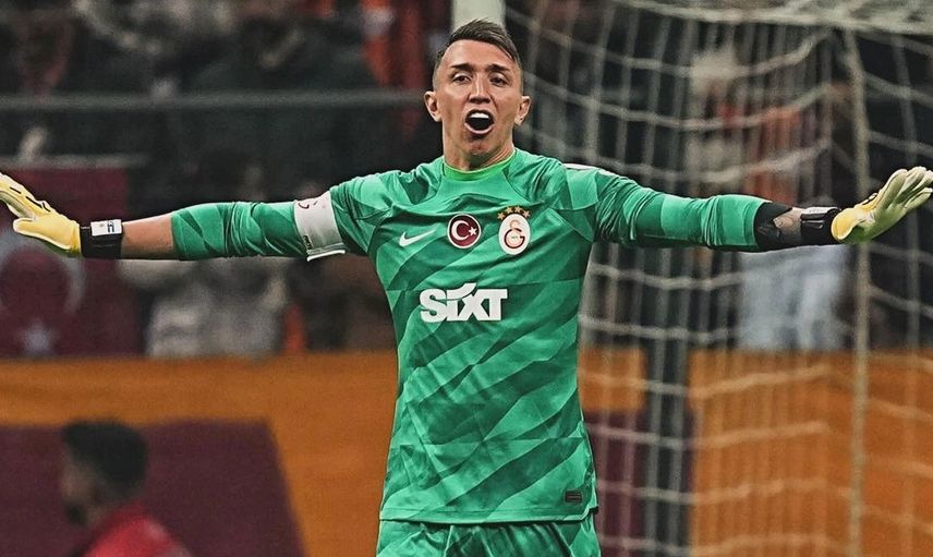 Galatasaray taraftarını üzecek haber: Muslera'nın kararı belli oldu
