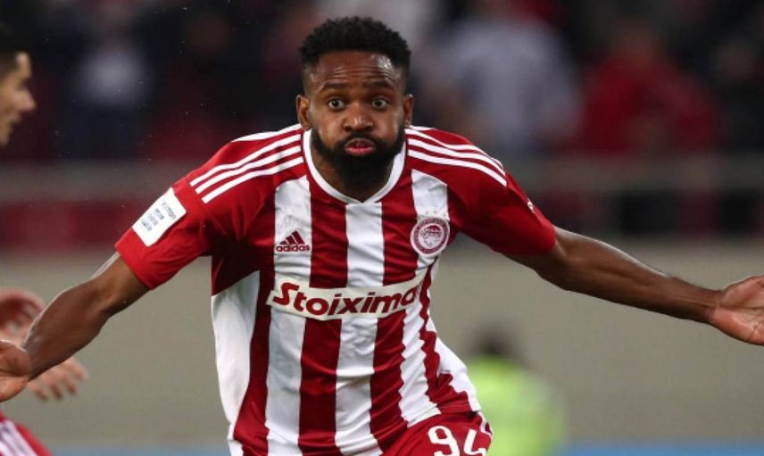 Galatasaray transferi KAP’a bildirdi: Cedric Bakambu İstanbul’a geldi