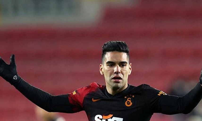 Galatasaray'a Falcao'dan Kötü Haber