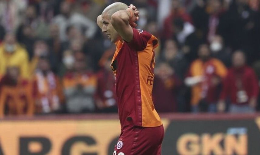 Galatasaray'da Cezayirli yıldız Sofiane Feghouli büyük tepki alıyor!