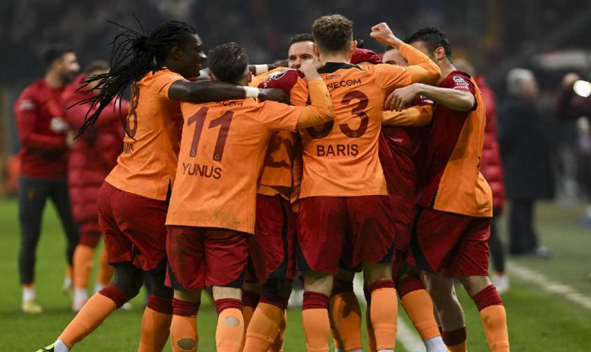 Galatasaray’da hareketli saatler: Oyuncuyla sözleşme imzalanacak! Dünya yıldızı takımdan ayrılıyor