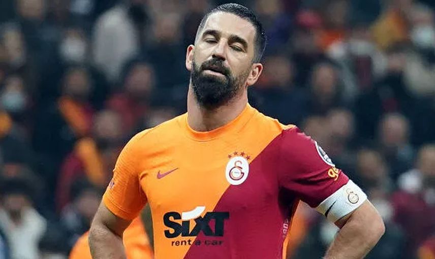 Galatasaray'da kadro dışı kaldığı konuşulan Arda Turan hakkında açıklama yapıldı!