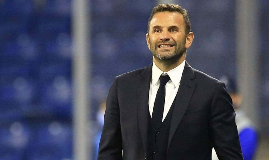 Galatasaray'da Okan Buruk yardımcıları kim? Okan Buruk teknik ekibinde hangi isimler var? İrfan Saraloğlu, Tuğberk Tanrıvermiş kimdir?