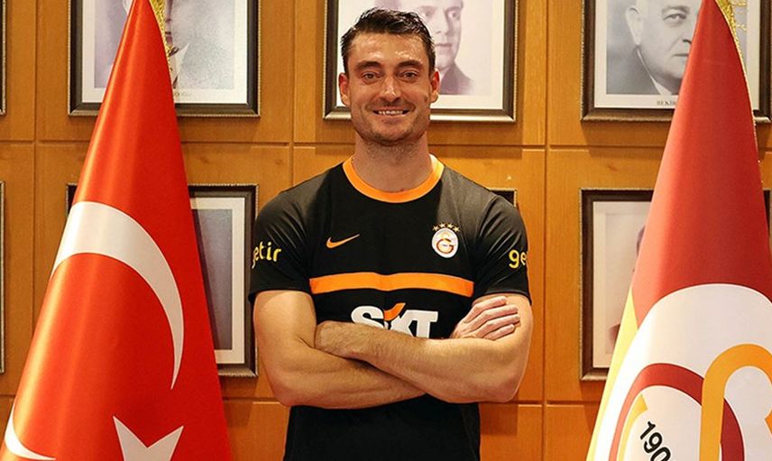 Galatasaray'da Teknik Direktör Domenec Torrent'in yardımcısı olarak görev yapan Albert Riera görevinden ayrıldı!