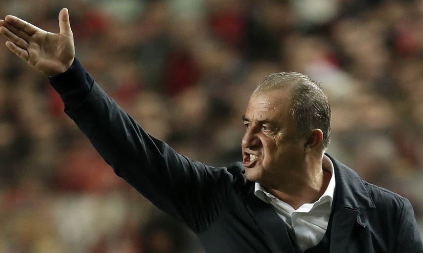 Galatasaray'da Teknik Direktör Fatih Terim 4 Futbolcusunu Takımdan Gönderecek!