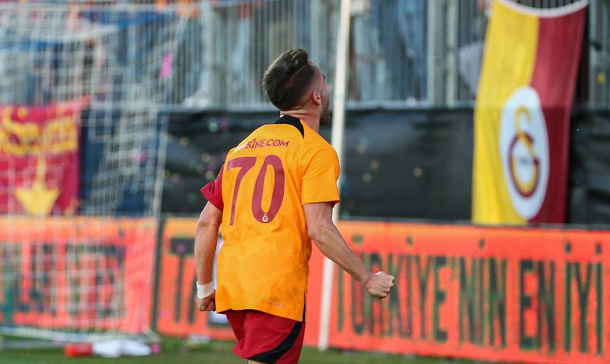 Galatasaray'ın genç yıldızı Yunus Akgün, Sigma Olomouc ile oynanan hazırlık maçı sonrası açıklamalarda bulundu.