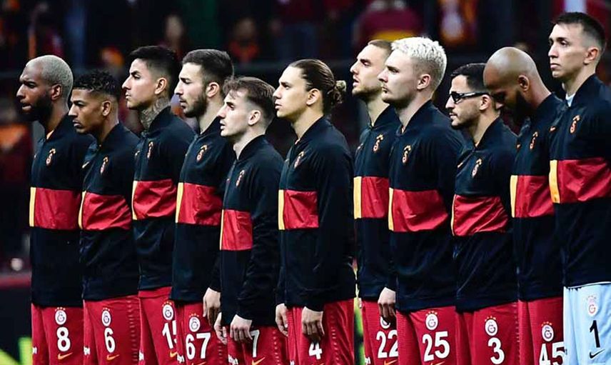 Galatasaray'ın Süper Lig'de Yeni Malatyaspor ile oynadığı maçın ardından takımın yaş ortalaması tepki çekti!