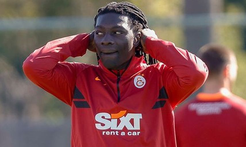 Galatasaray'ın Yenİ Transferi Bafetimbi Gomis Açıklamalarıyla Taraftarlardan Tepki Çekti!