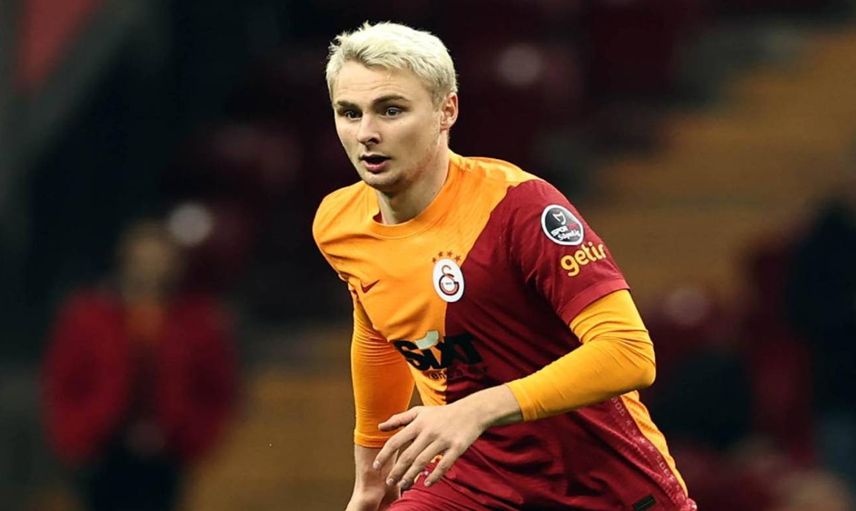 Galatasaray’ın yıldızından şok eden zam isteği: Yönetim ne yapacağını şaşırdı