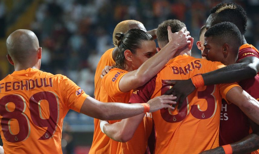 Galatasaraylı Futbolcular Koronavirüs Salgınına Yakalandı!