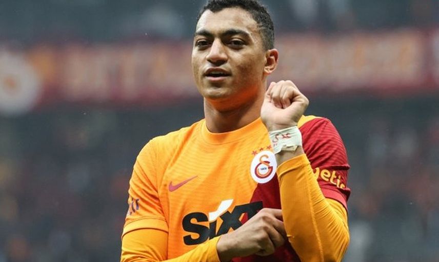 Galatasaraylı Mostafa Mohamed'in Bileğindeki Bandanada Ne Yazdığı Belli Oldu!