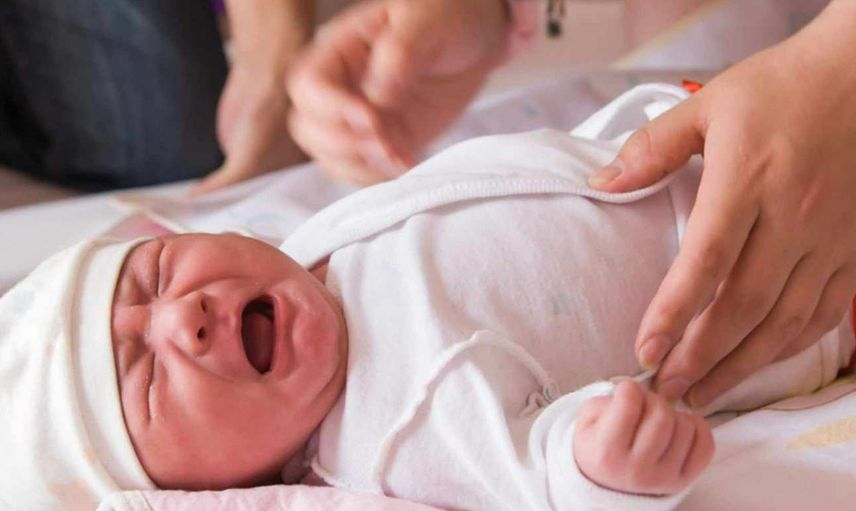 Gaz sorunu yaşayan bebeklerde hangi mamalar kullanılır? Gazlı bebekler için kullanılabilecek mama markaları