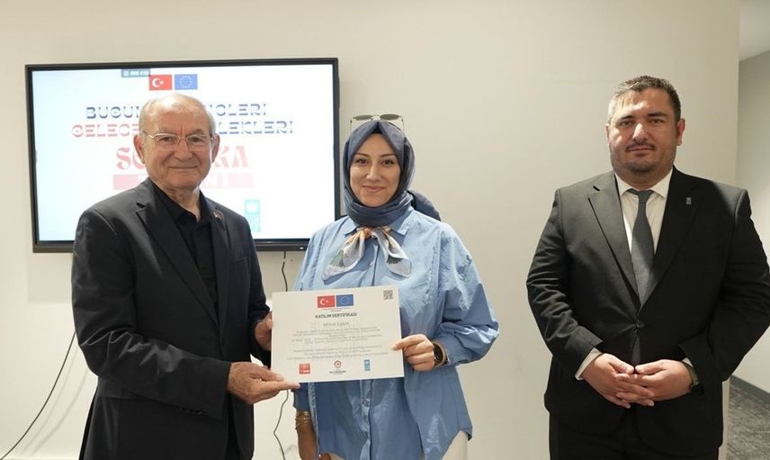 Geleceğin dijital tasarımcıları uluslararası sertifikalarını aldı