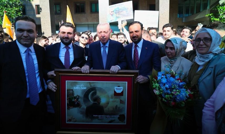 Gençlerden Cumhurbaşkanı Erdoğan’a Babalar Günü sürprizi