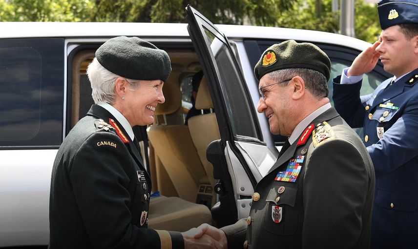 Genelkurmay Başkanı Orgeneral Bayraktaroğlu, Kanadalı mevkidaşı Carignan ile görüştü