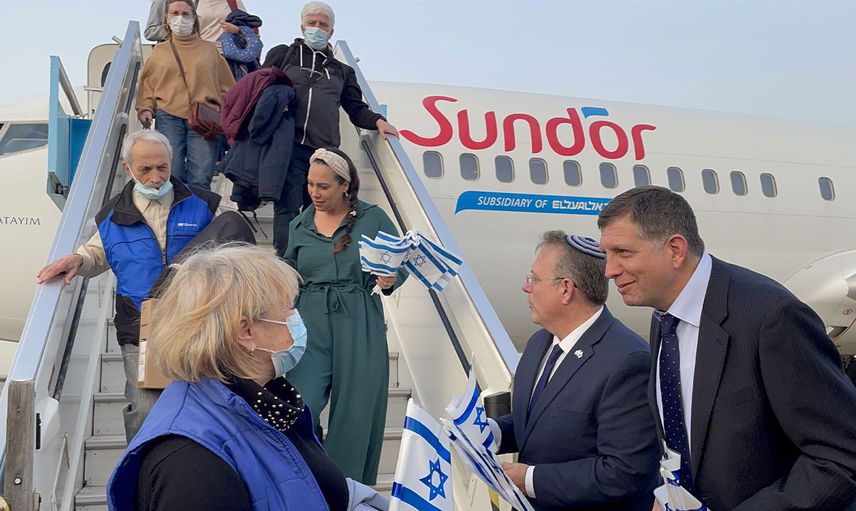 Geri Dönüş Yasası kapsamında: İsrail yüzlerce Ukraynalı Yahudi'yi 3 uçakla Tel Aviv'e getirdi!