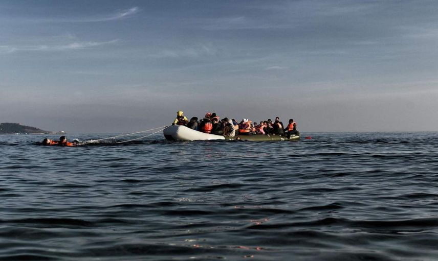 Göçmenlerin bulunduğu tekne battı: 63 kişi hayatını kaybetti