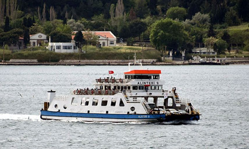 Gökçeada ve Bozcaada'da Feribot Seferleri İptal Edildi