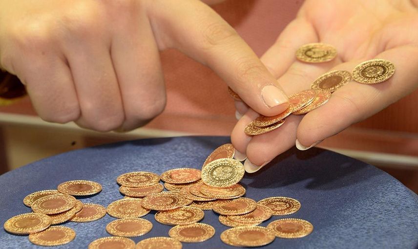 Gram altında hareketlilik: Uzman isim bu saatlere dikkat diyerek uyardı! İşte güncel altın fiyatları…