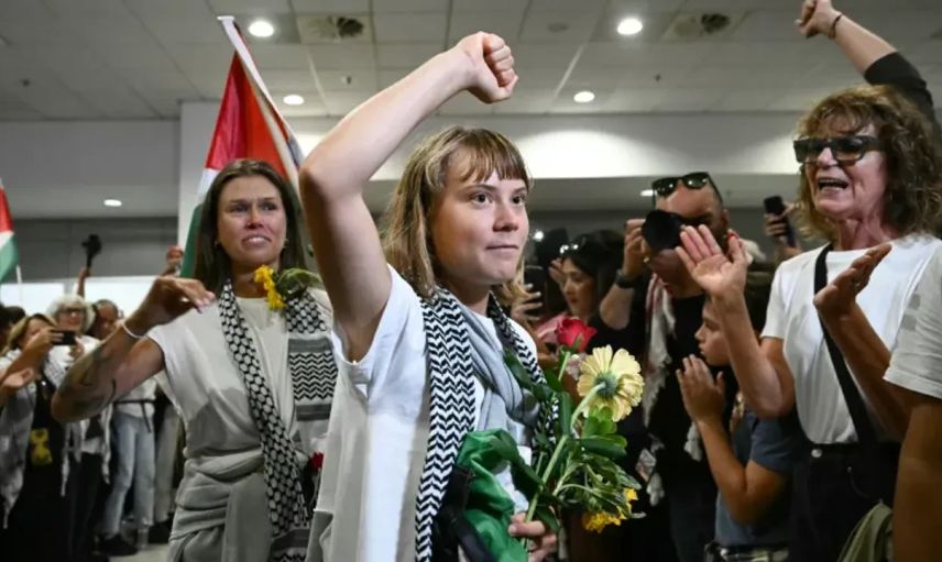 Greta Thunberg, Filistin bayraklarıyla karşılandı