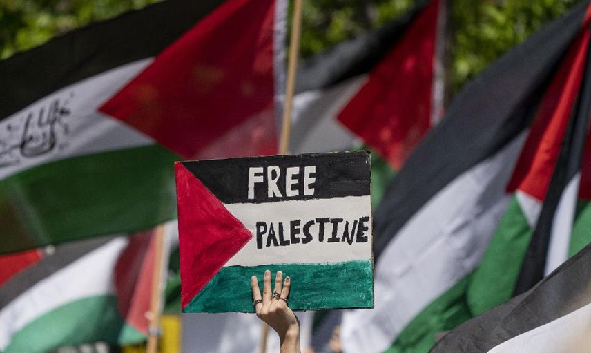 Guardian duyurdu: İsrail'in Gazze'ye saldırılarından sonra dünyada Kuran-ı Kerim'e olan ilgi arttı