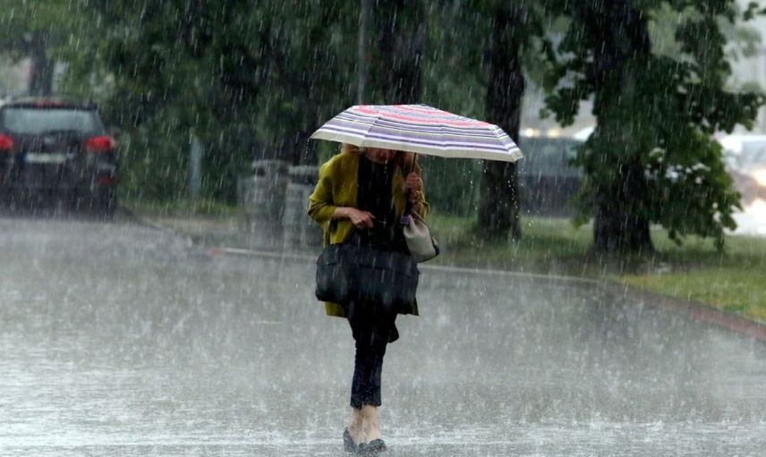 Güneşli hava bir anda sağanağa dönecek: Meteoroloji il il açıkladı