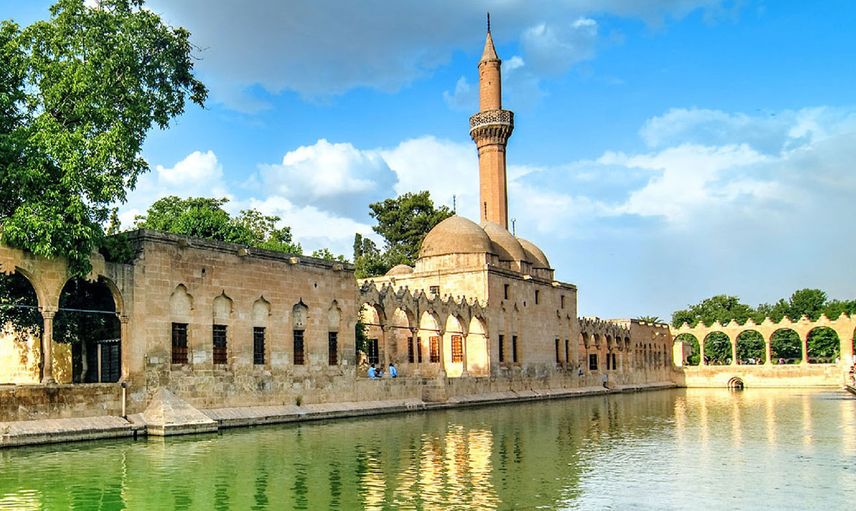 Güneydoğu otelleri tıklım tıklım! Turizmci ve esnafın yüzü gülüyor