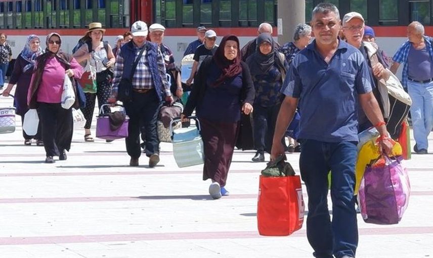 Gurbetçiler akın akın Edirne'ye gelmeye başladı! Avusturya'dan kalkan tren Edirne Tren Garı'na ulaştı