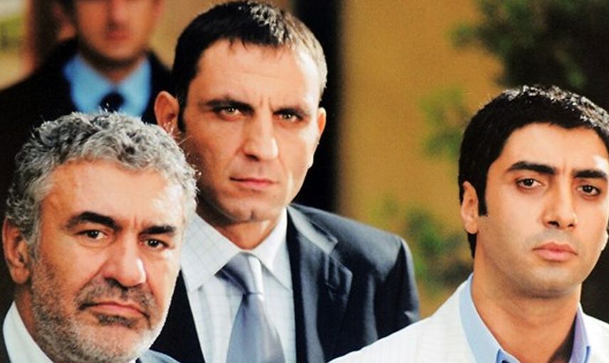 Gürkan Uygun hayranlarını sevindirecek haber! Yeni 'Memati Baş' karakteriyle ekranlara dönüyor