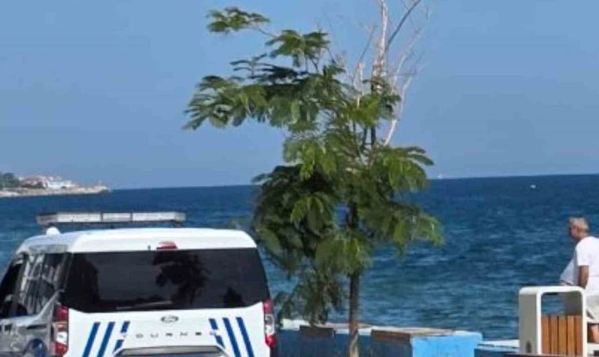 Güzelyalı Burgaz Sahili'nde denizde hareketsiz bulunan kişi hastanede hayatını kaybetti