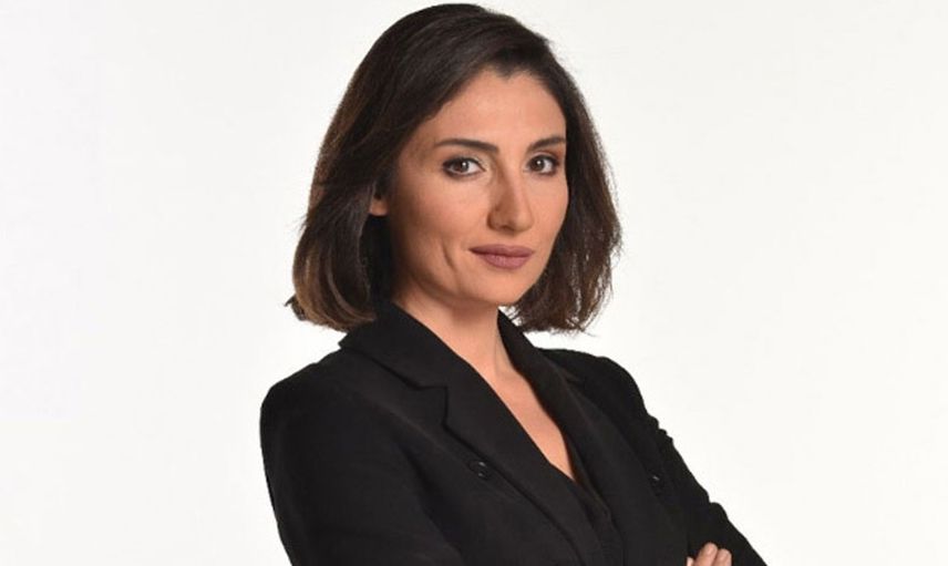 Habertürk'ün canlı yayınında mikrofon açık kalınca ortalık karıştı! Spiker Afşin Yurdakul'un özel konuşmaları yayına yansıdı