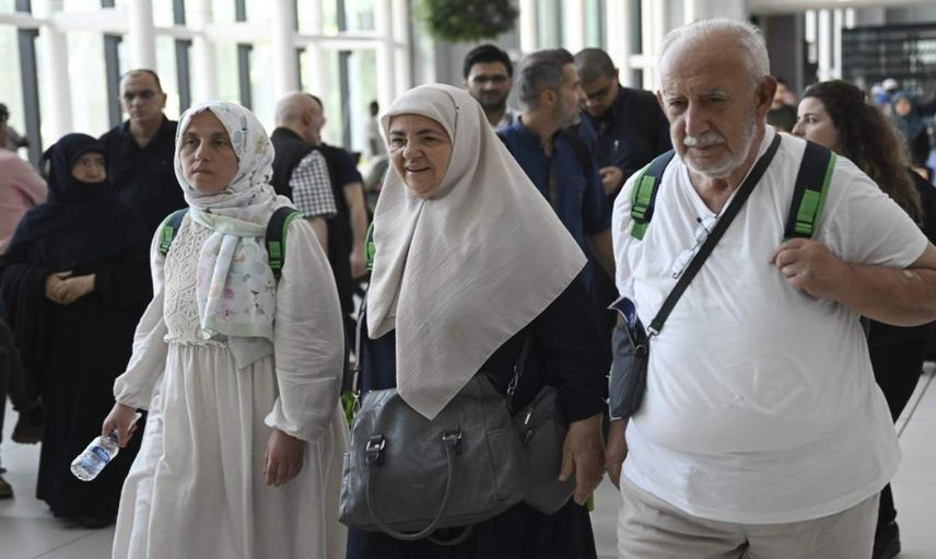 Hacıların Türkiye’ye dönüş yolculuğu başladı: İlk kafile İstanbul’a geldi