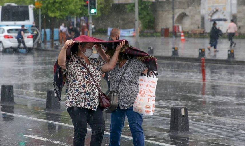Hafta sonu plan yapanlar dikkat: Meteoroloji’den o iller için sağanak yağış uyarısı