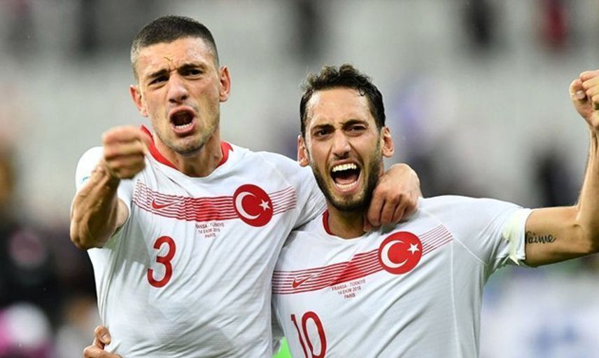 Hakan Çalhanoğlu Juventus'a Çok Yakın