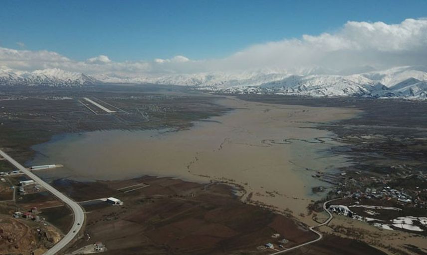 Hakkari Sular Altında Kaldı