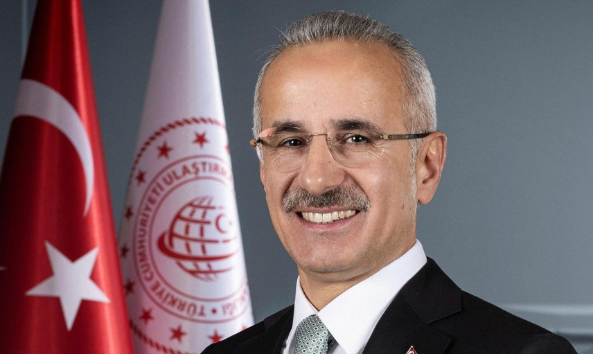 Hakkari'de Anadolujet Uçağı Pistten Çıktı, Bakan Uraloğlu'ndan İlk Açıklama!