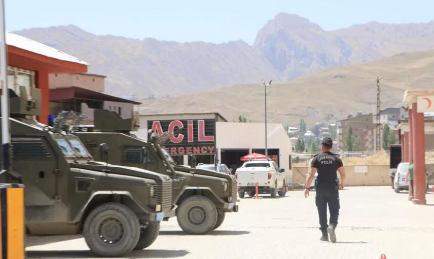 Hakkari'de korku dolu anlar! Silahlı kavgada 4 kişi yaşamını yitirdi!