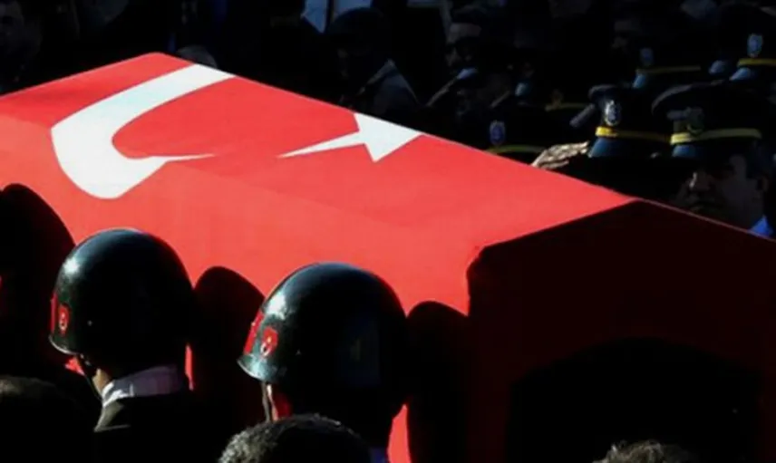 Hakkari'de PKK'lılar Üs Bölgesine Saldırdı! 1 Askerimiz Şehit Oldu