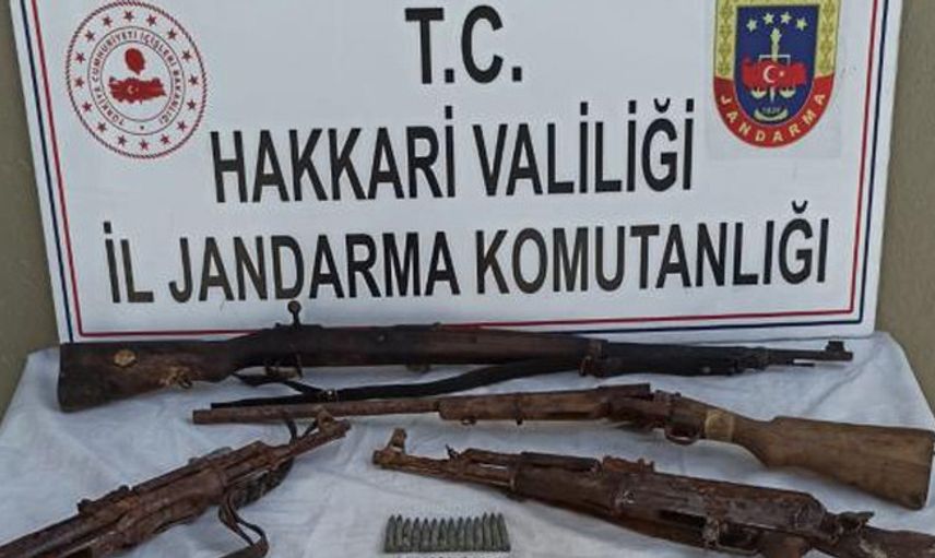 Hakkari'de PKK'ya Ait Silah ve Mühimmat Ele Geçirildi