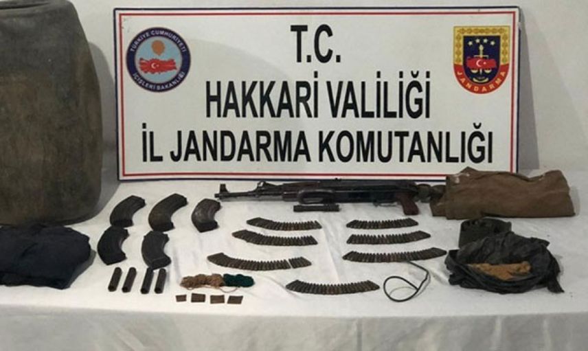 Hakkari’de Toprağa Gömülü Silah Ve Mühimmat Yakalandı