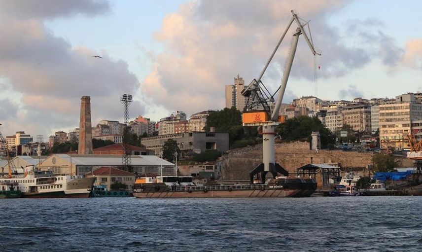 Haliç Tersanesi'nde korkunç kaza! İşçiler metrelerce yükseklikten düştü