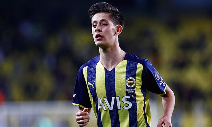 Haluk Canatar Arda Güler’e övgü dolu sözler söyledi. Arda Turan ve Sergen Yalçın’dan yetenekli olduğunu söylediği Arda Güler’in Türk futbolunun en büyük yeteneği olduğunu belirtti
