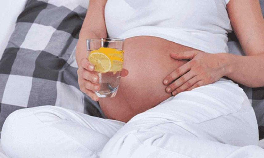 Hamilelik sürecinde tüketilen limonlu suyun anne ve bebek üzerindeki etkileri nelerdir? Limonlu su tüketmenin faydaları ve zararları