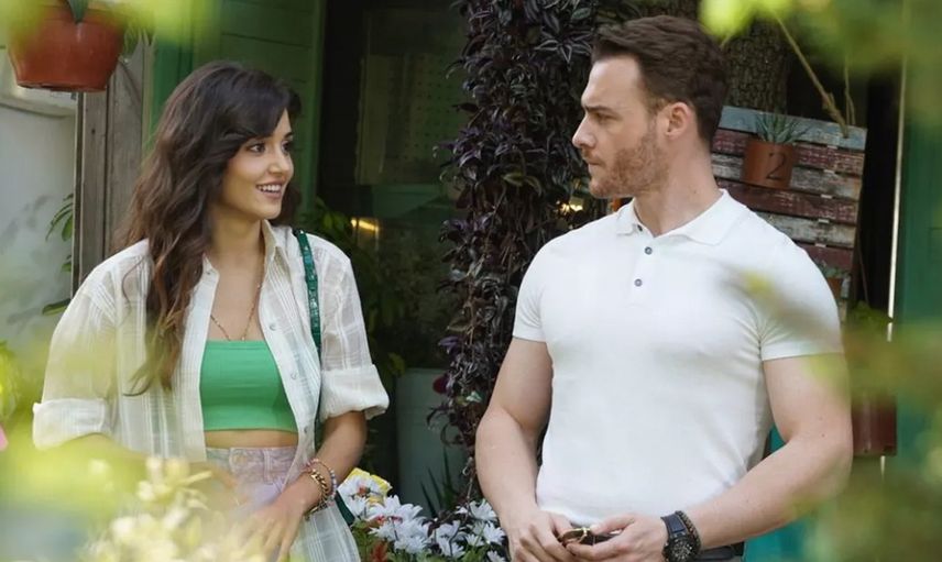 Hande Erçel ve Kerem Bürsin'in Arasına Mesafeler Girdi