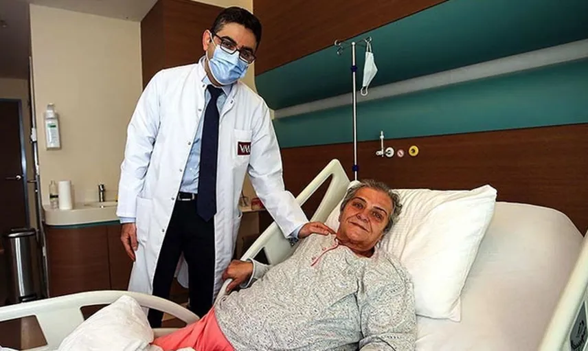 Hastanede Hayatının Şokunu Yaşadı! Karnından 10 Kiloluk Kitle Çıktı!
